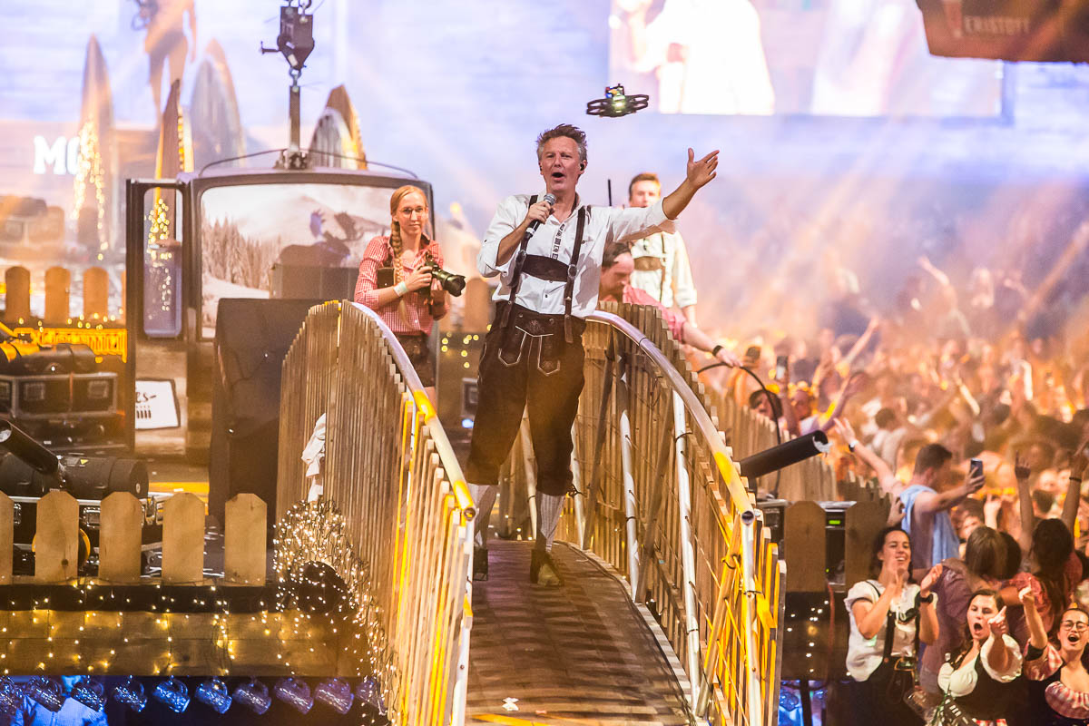 Moose Bar XXL @ Sportpaleis, picture 69, photographed by Marc Verdonck - FrontView Magazine