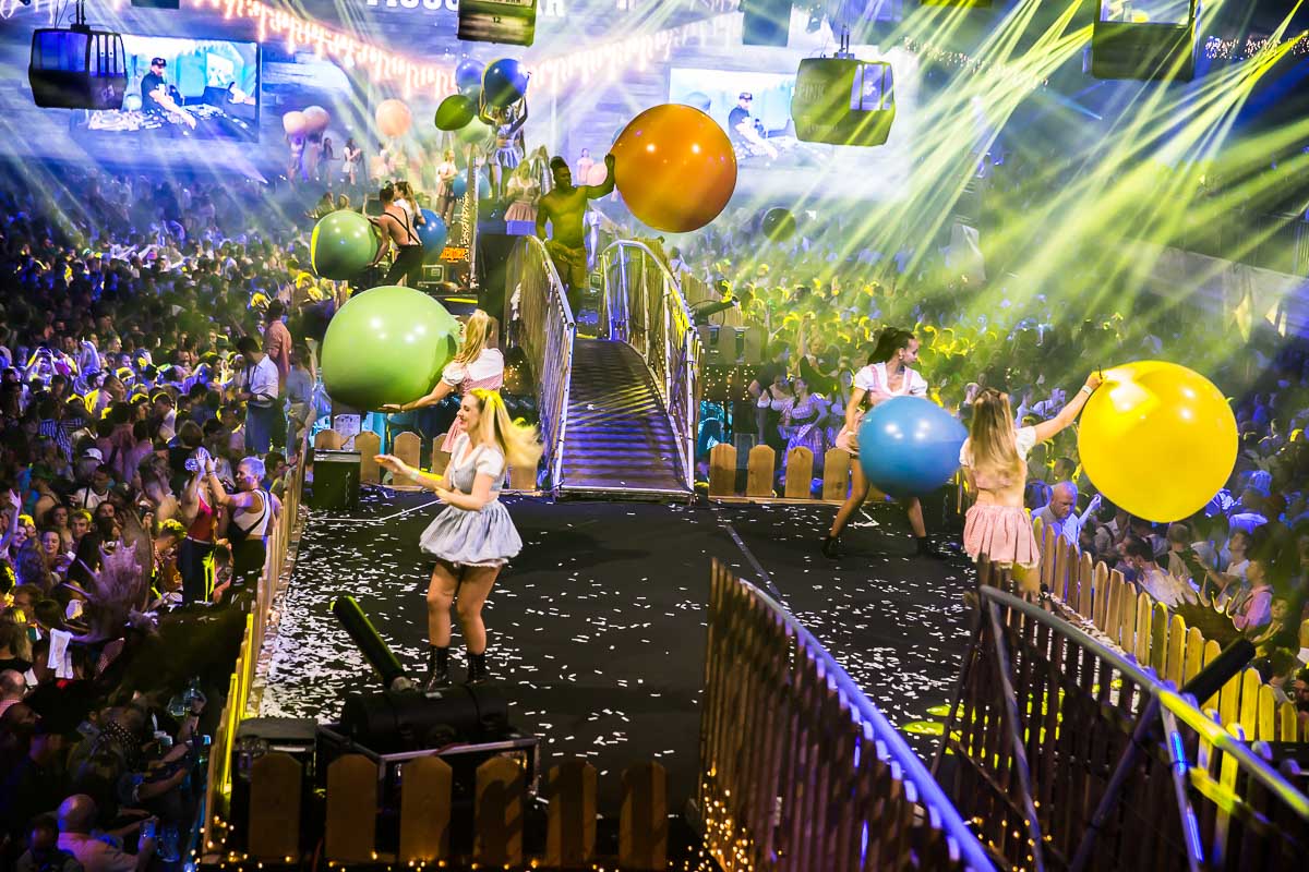 Moose Bar XXL @ Sportpaleis, picture 77, photographed by Marc Verdonck - FrontView Magazine
