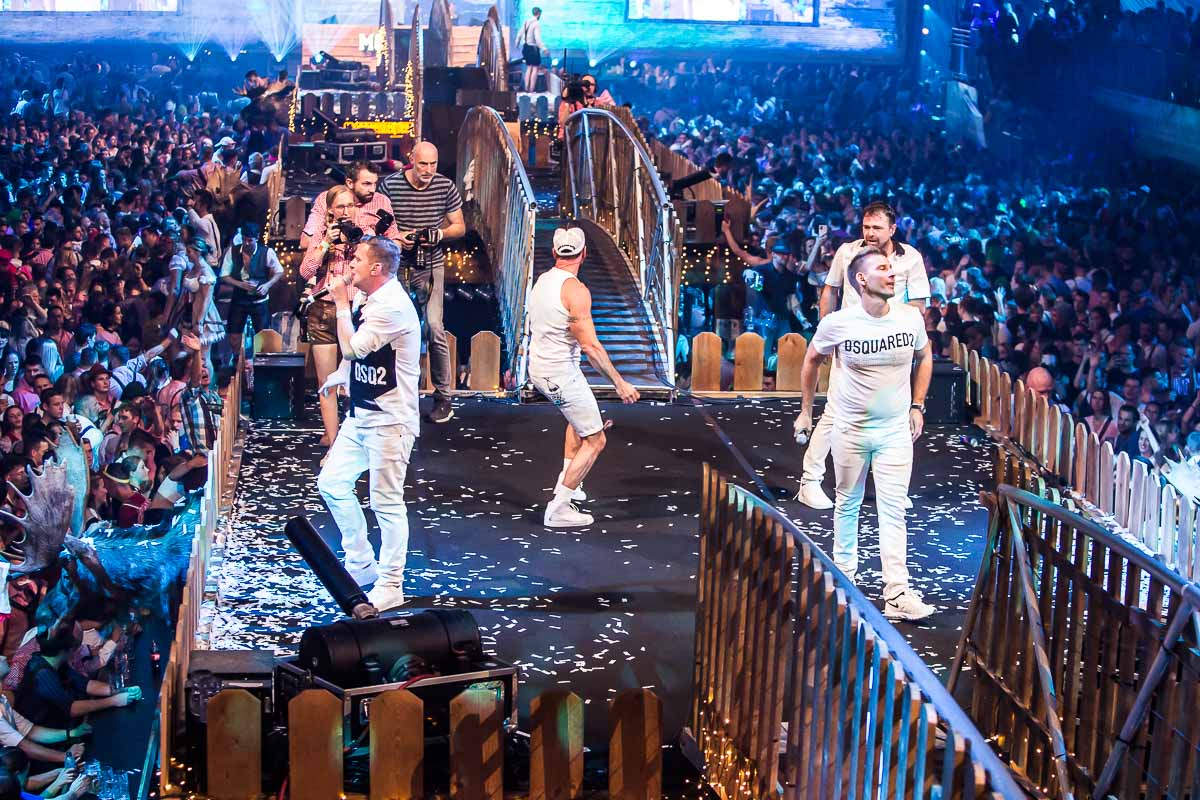 Moose Bar XXL @ Sportpaleis, picture 82, photographed by Marc Verdonck - FrontView Magazine