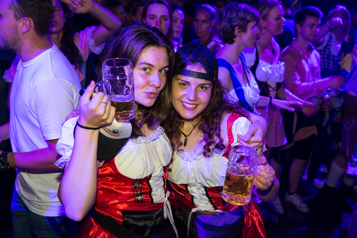 Moose Bar XXL @ Sportpaleis, picture 87, photographed by Marc Verdonck - FrontView Magazine