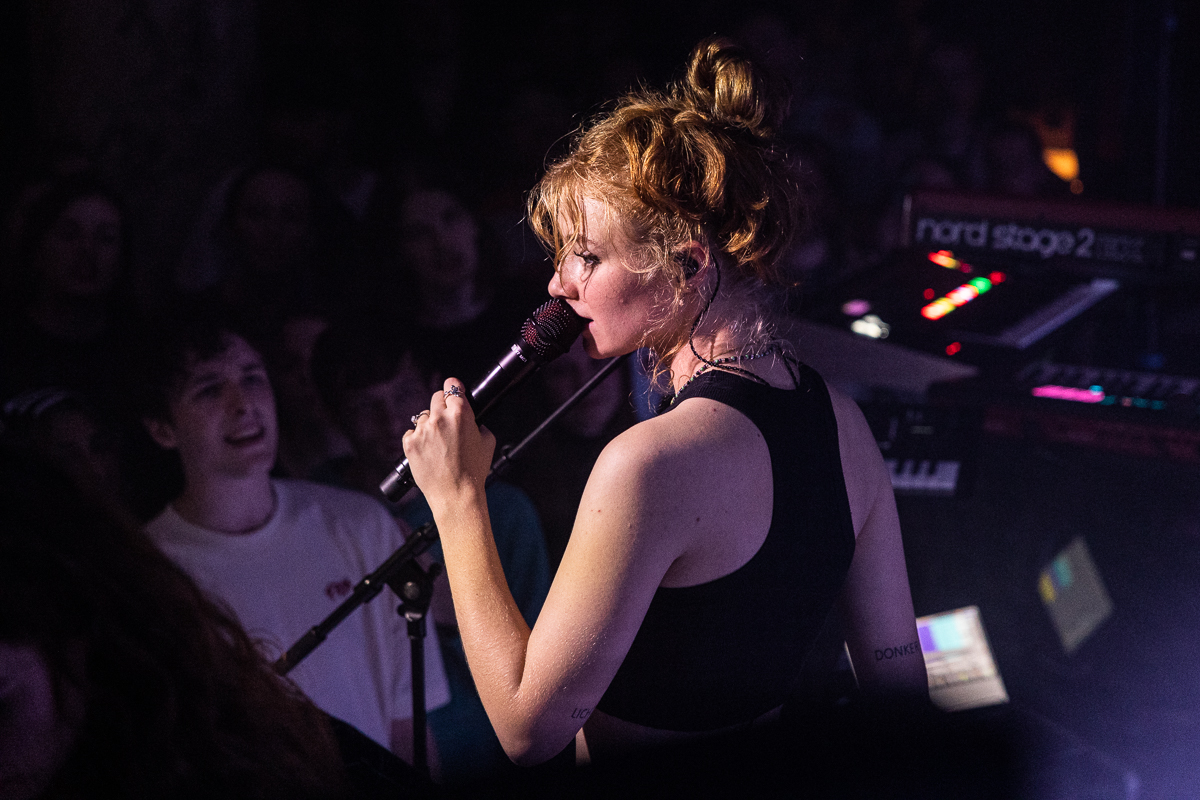 Froukje @ De Roma, picture 8, photographed by David Johnson - FrontView Magazine