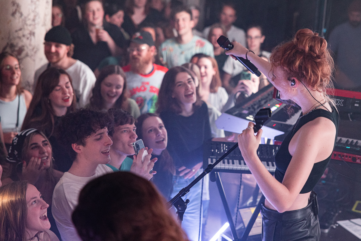 Froukje @ De Roma, picture 12, photographed by David Johnson - FrontView Magazine