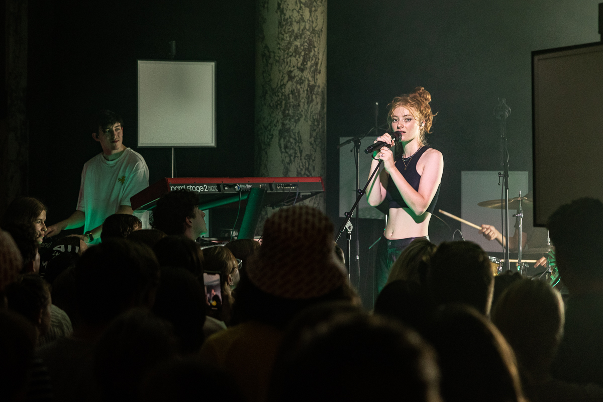 Froukje @ De Roma, picture 16, photographed by David Johnson - FrontView Magazine