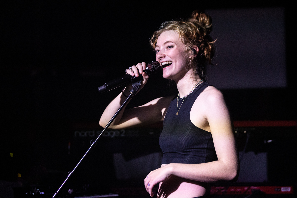 Froukje @ De Roma, picture 18, photographed by David Johnson - FrontView Magazine