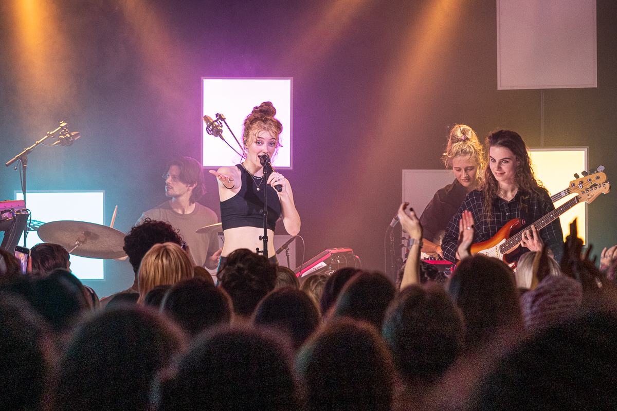 Froukje @ De Roma, picture 26, photographed by David Johnson - FrontView Magazine