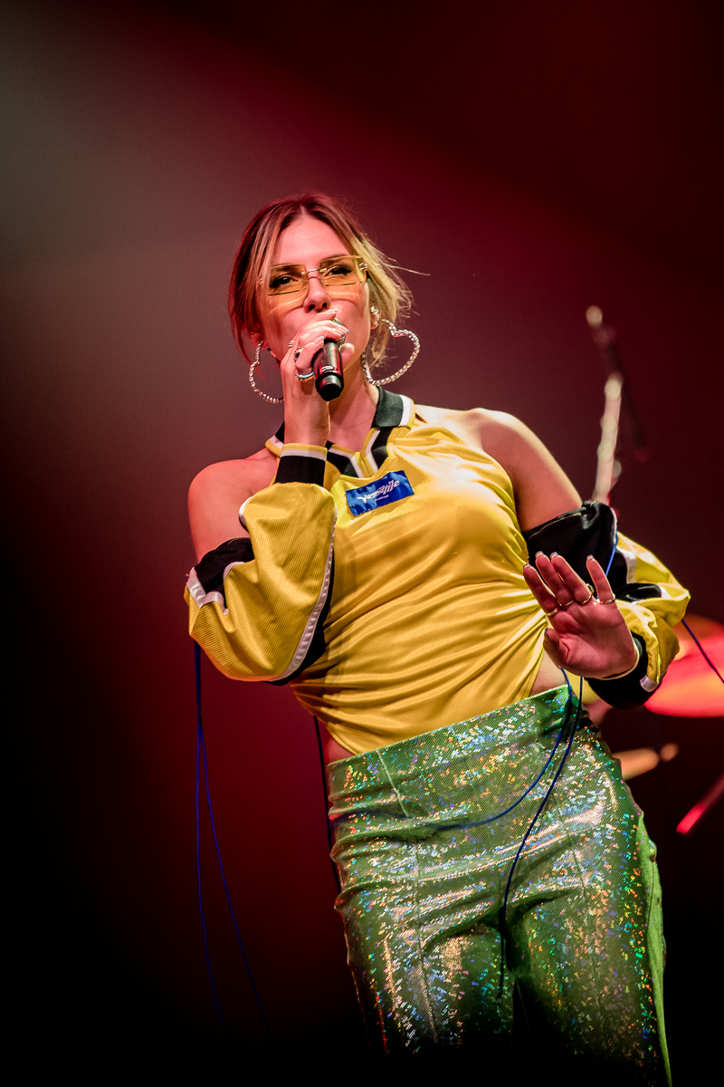 Maan @ 013 Tilburg, picture 17, photographed by Jürgen Bruynooghe - FrontView Magazine