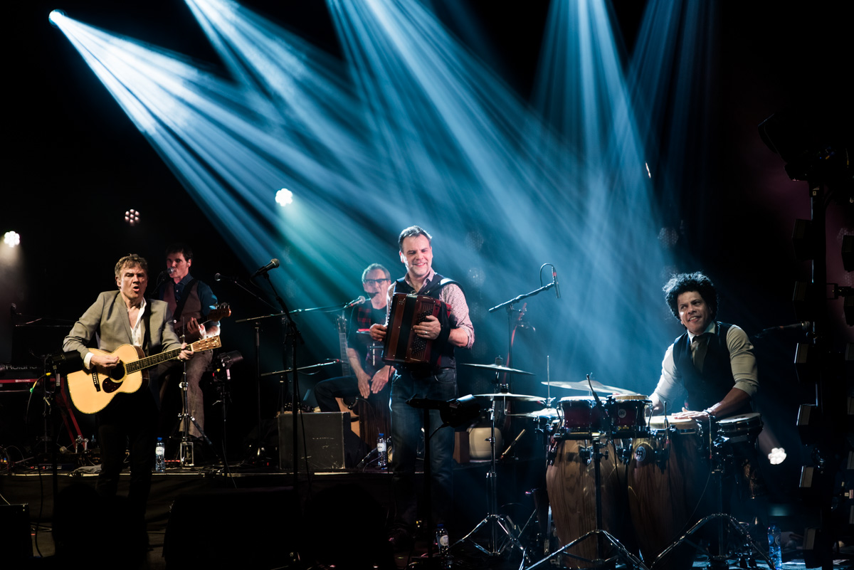 Bart Peeters & De Ideale Mannen @ De Warande, picture 19, photographed by Ann Carpentier - FrontView Magazine