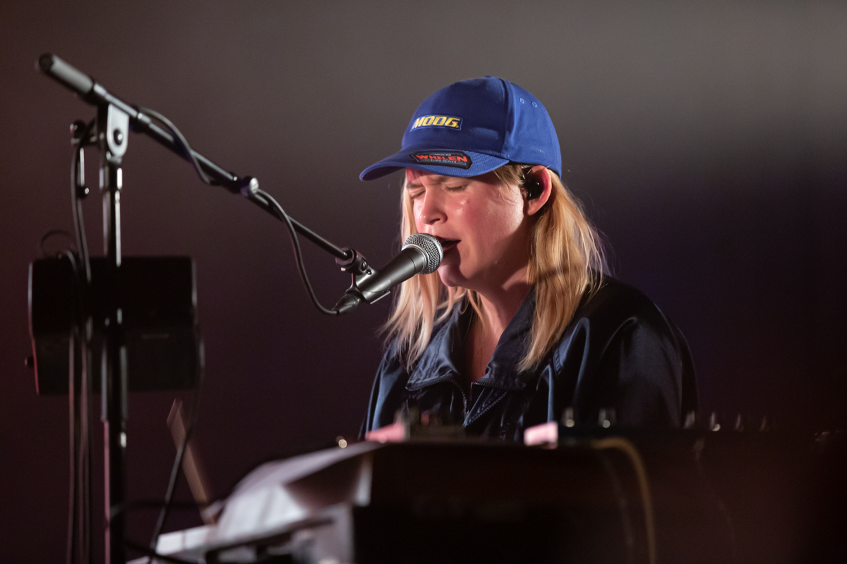 Isbells @ De Roma, picture 7, photographed by David Johnson - FrontView Magazine