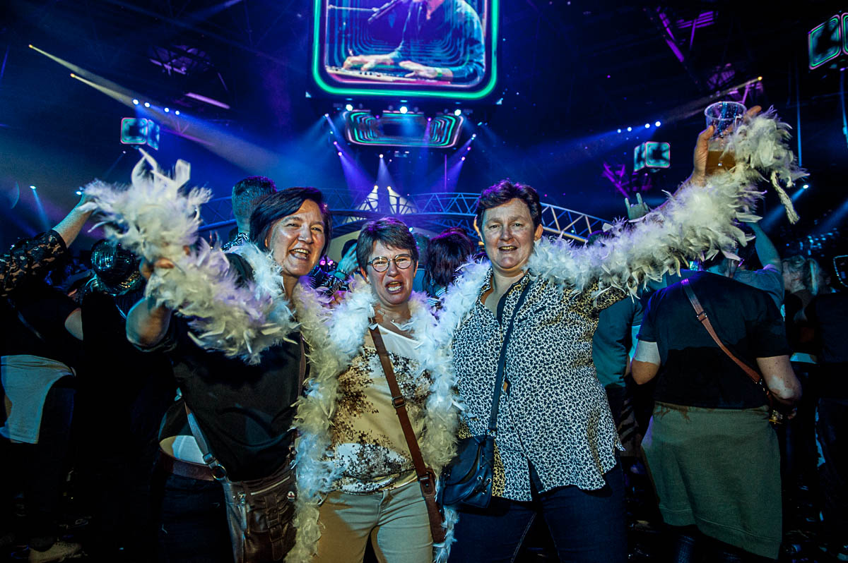 Sfeer en presentatie @ Schlagerfestival, picture 21, photographed by Gert Daemen - FrontView Magazine
