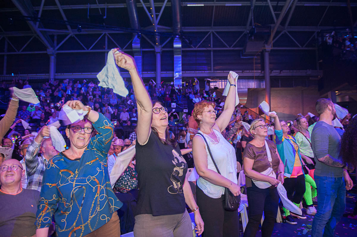 Sfeer en presentatie @ Schlagerfestival, picture 28, photographed by Gert Daemen - FrontView Magazine
