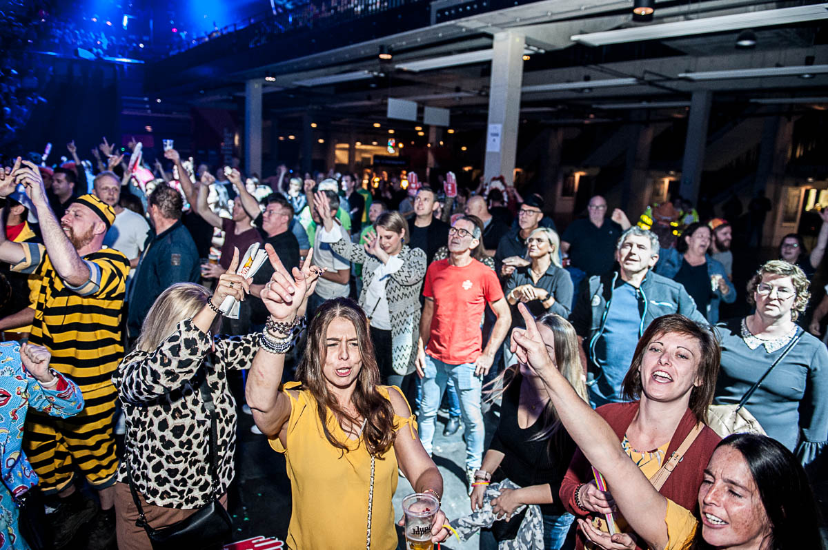 Sfeer en presentatie @ Schlagerfestival, picture 42, photographed by Gert Daemen - FrontView Magazine