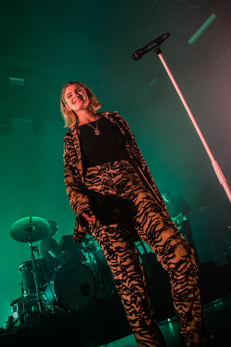 Emma Bale @ Het Depot, picture 1, photographed by Jürgen Bruynooghe - FrontView Magazine