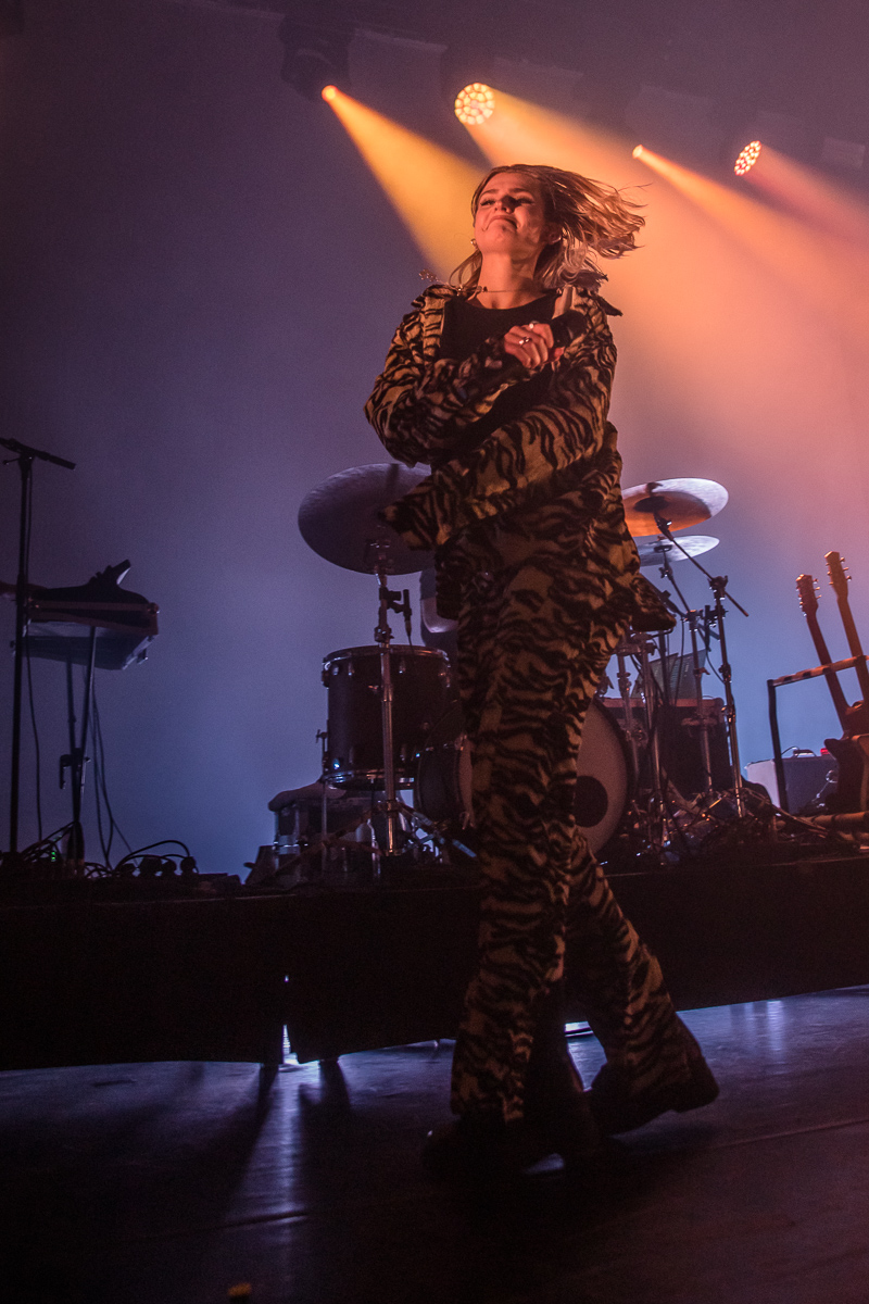 Emma Bale @ Het Depot, picture 5, photographed by Jürgen Bruynooghe - FrontView Magazine