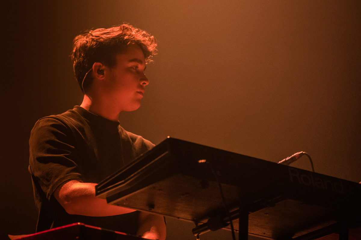 Emma Bale @ Het Depot, picture 19, photographed by Jürgen Bruynooghe - FrontView Magazine