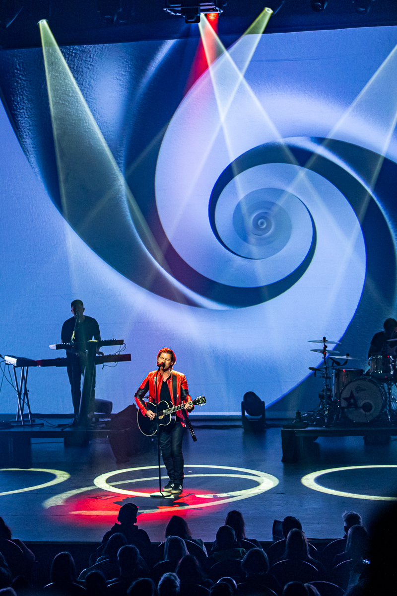 Gene Thomas @ Stadsschouwburg Antwerpen, foto 13, foto's door Dimitri Vanlommel - FrontView Magazine