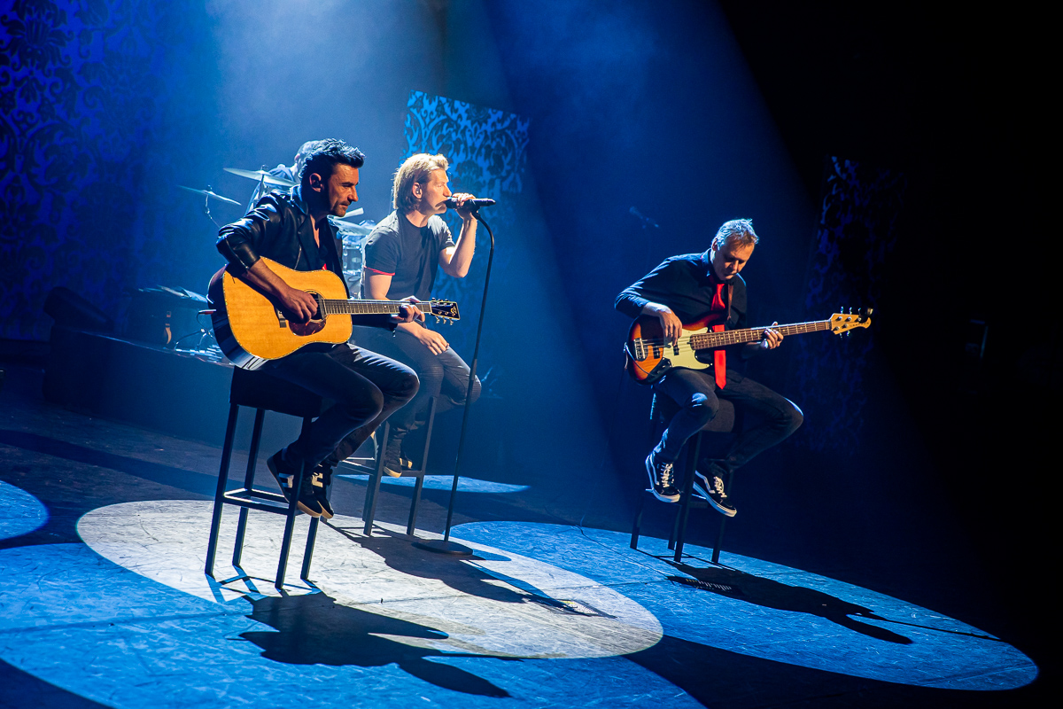 Gene Thomas @ Stadsschouwburg Antwerpen, foto 30, foto's door Dimitri Vanlommel - FrontView Magazine