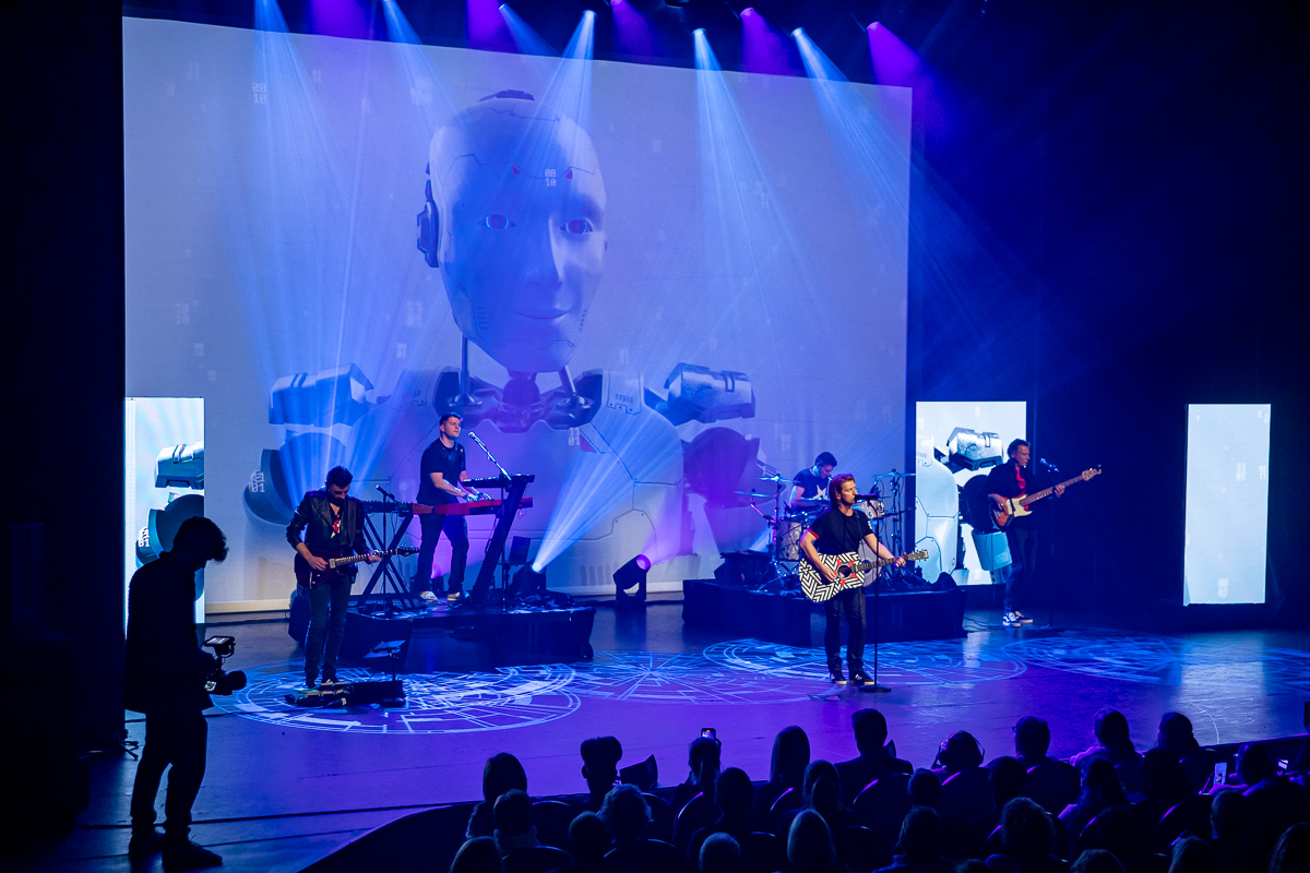 Gene Thomas @ Stadsschouwburg Antwerpen, foto 33, foto's door Dimitri Vanlommel - FrontView Magazine