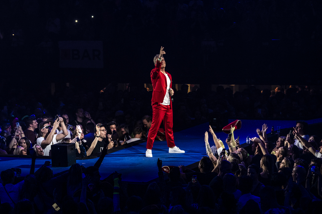 MNM Back To The 90s & Nillies - Christophe @ Sportpaleis, foto 8, foto's door Sandra Van Watermeulen - FrontView Magazine
