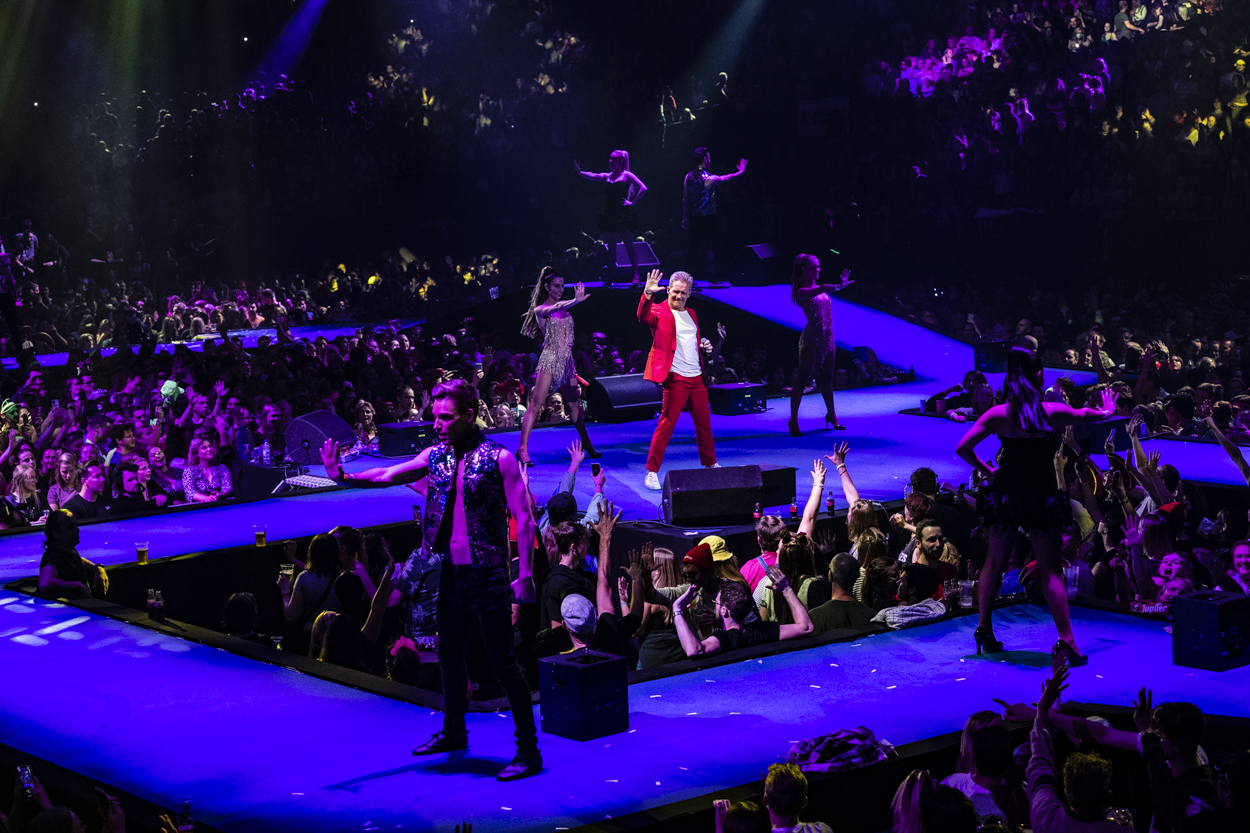 MNM Back To The 90s & Nillies - Christophe @ Sportpaleis, foto 9, foto's door Sandra Van Watermeulen - FrontView Magazine