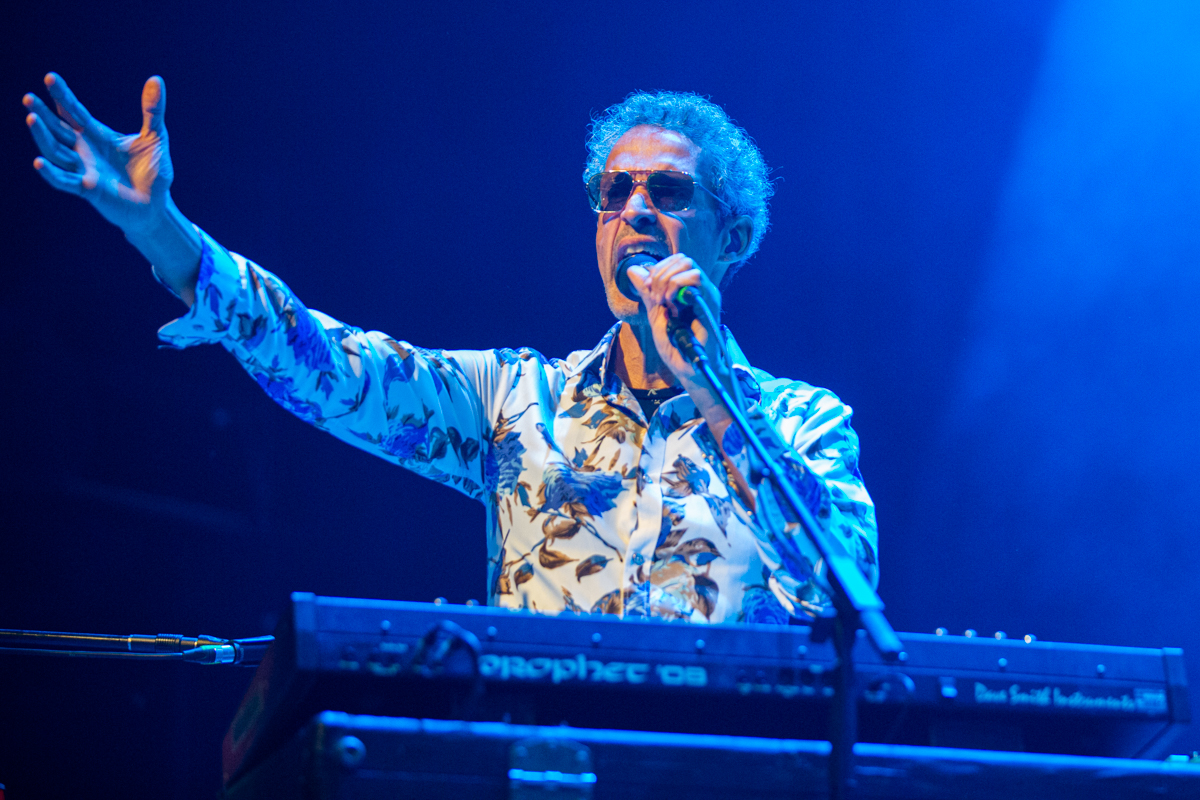 Level 42 @ 013, picture 1, photographed by David Johnson - FrontView Magazine