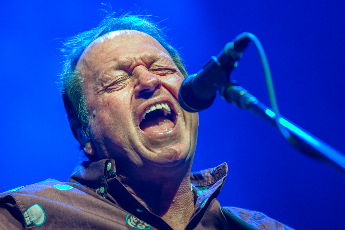Level 42 @ 013, picture 2, photographed by David Johnson - FrontView Magazine