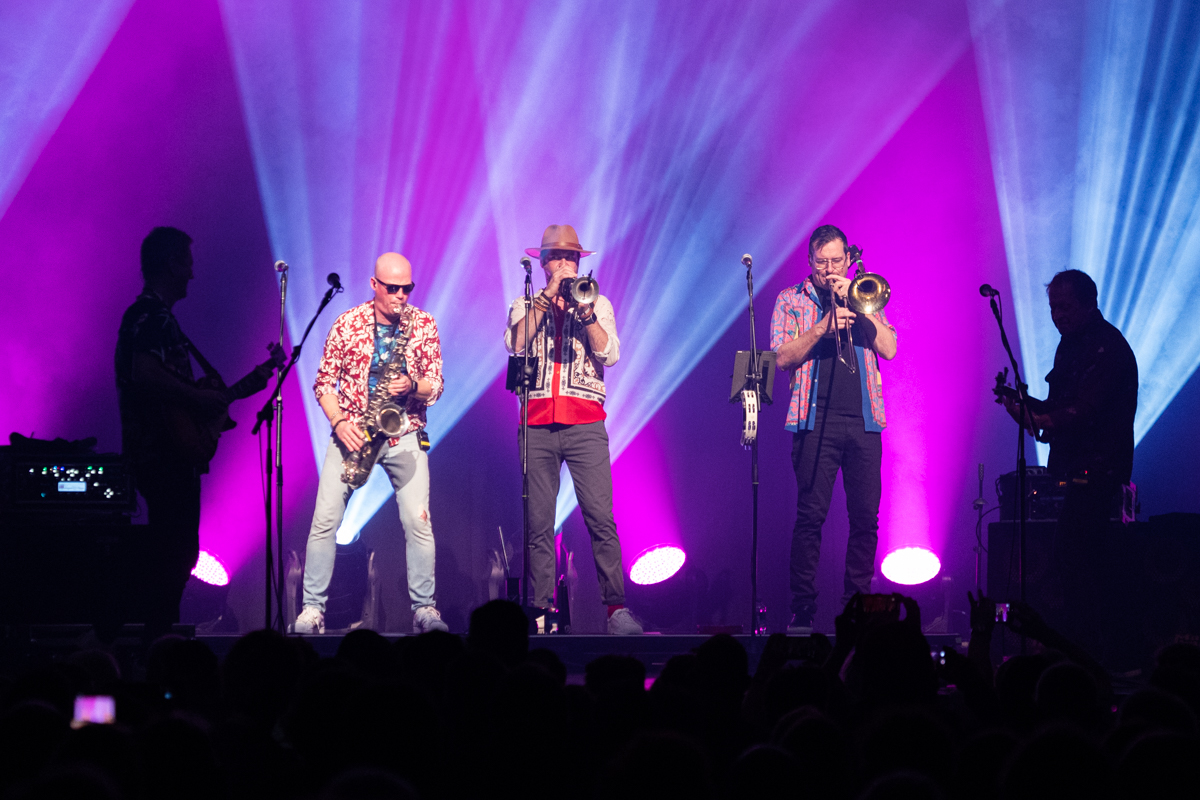 Level 42 @ 013, picture 23, photographed by David Johnson - FrontView Magazine