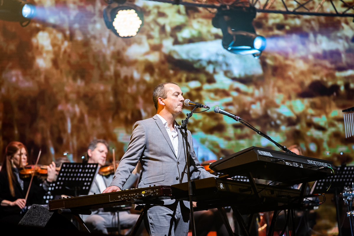 Niels Destadsbader - Sterker @ Sportpaleis, picture 31, photographed by Dimitri Vanlommel - FrontView Magazine