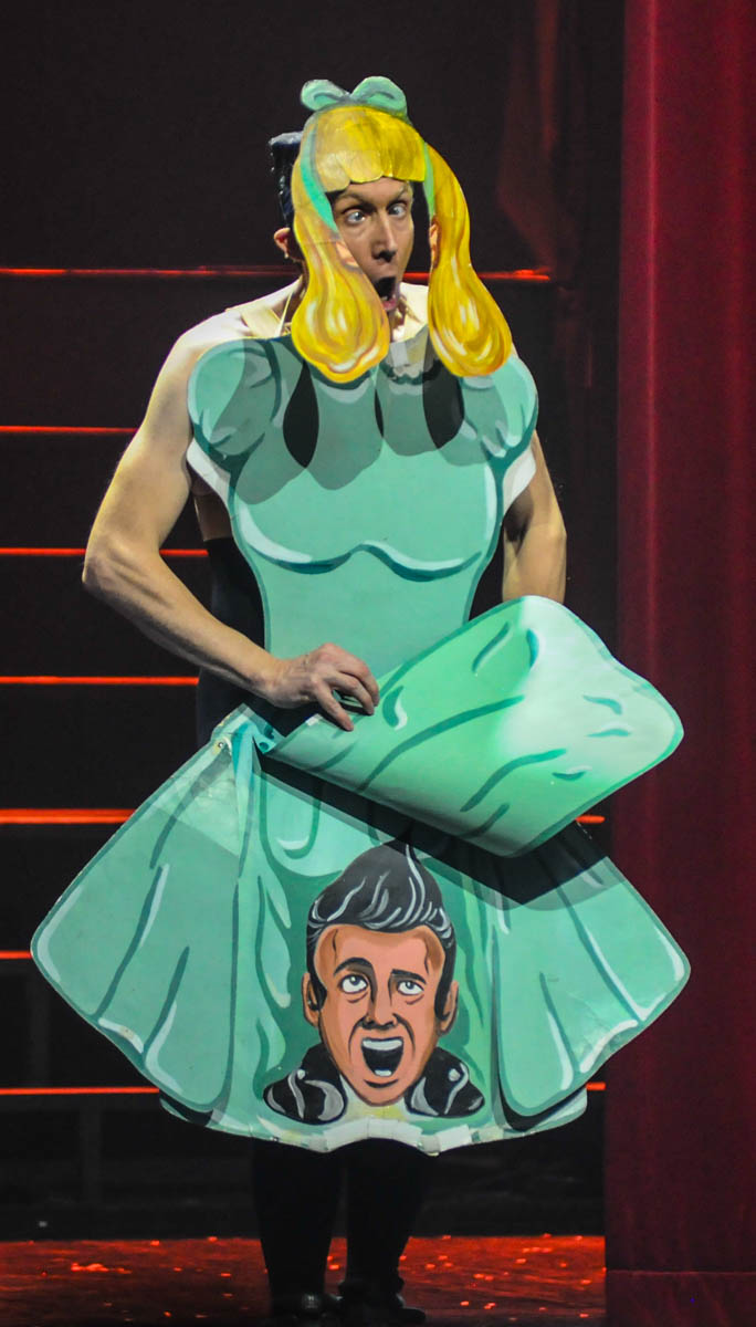 Stany's vette verjaardagsshow @ Theater Elckerlyc, picture 15, photographed by Peter Minnebo - FrontView Magazine