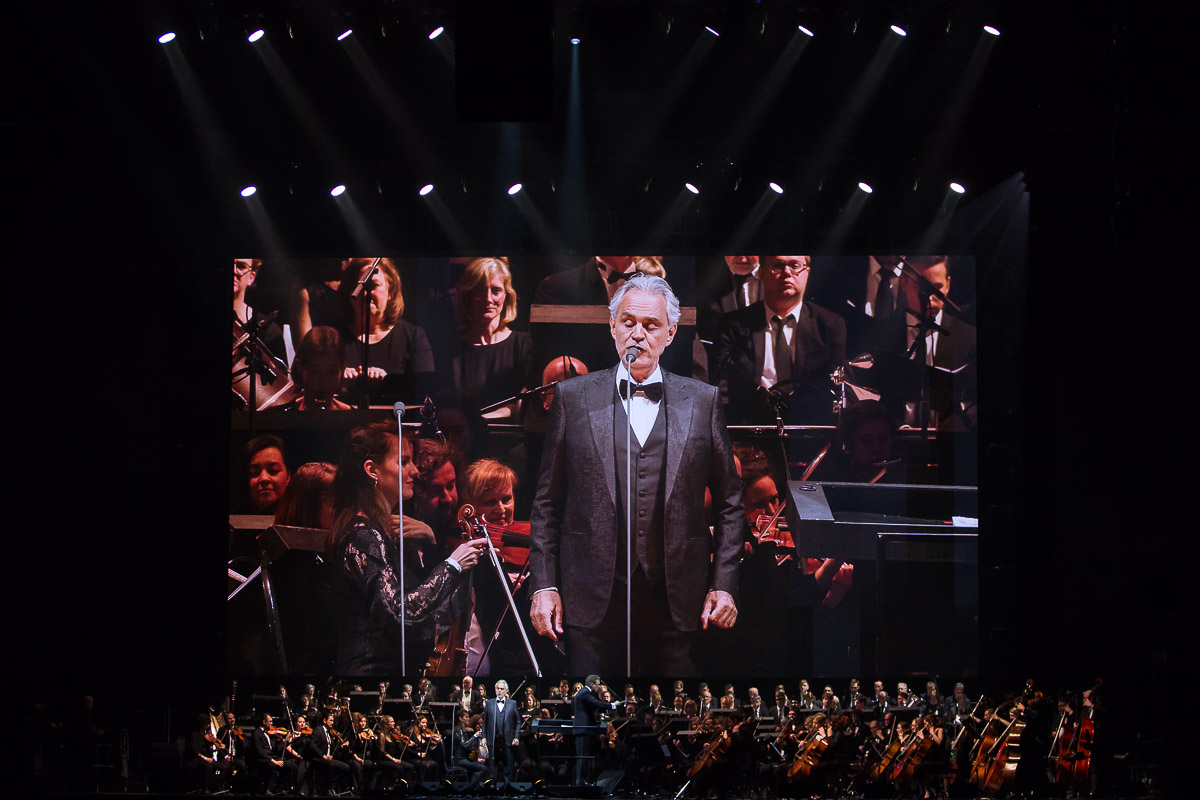 Andrea Bocelli @ Sportpaleis, picture 14, photographed by Marc Verdonck - FrontView Magazine