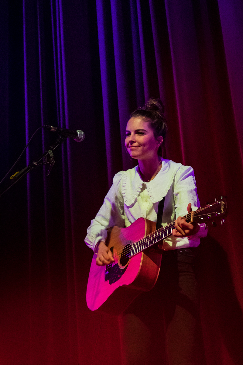 Emmy d'Arc @ Ancienne Belgique, picture 5, photographed by Jürgen Bruynooghe - FrontView Magazine