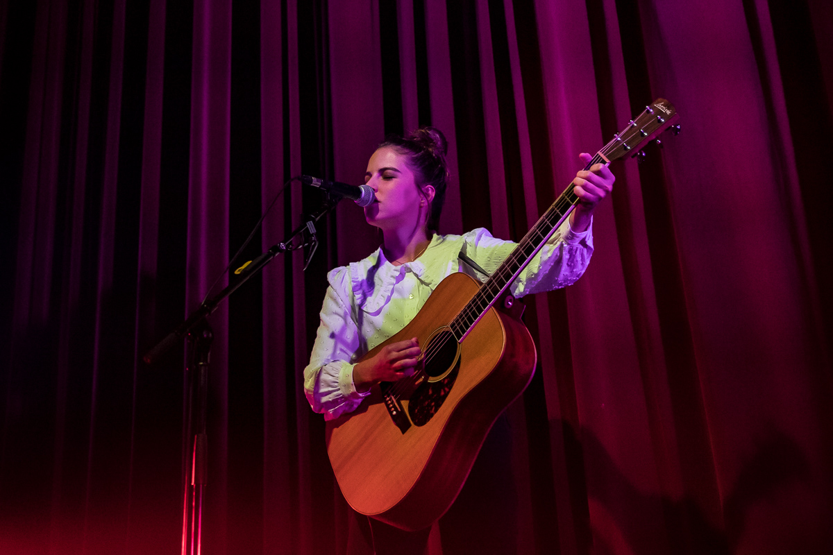 Emmy d'Arc @ Ancienne Belgique, picture 6, photographed by Jürgen Bruynooghe - FrontView Magazine