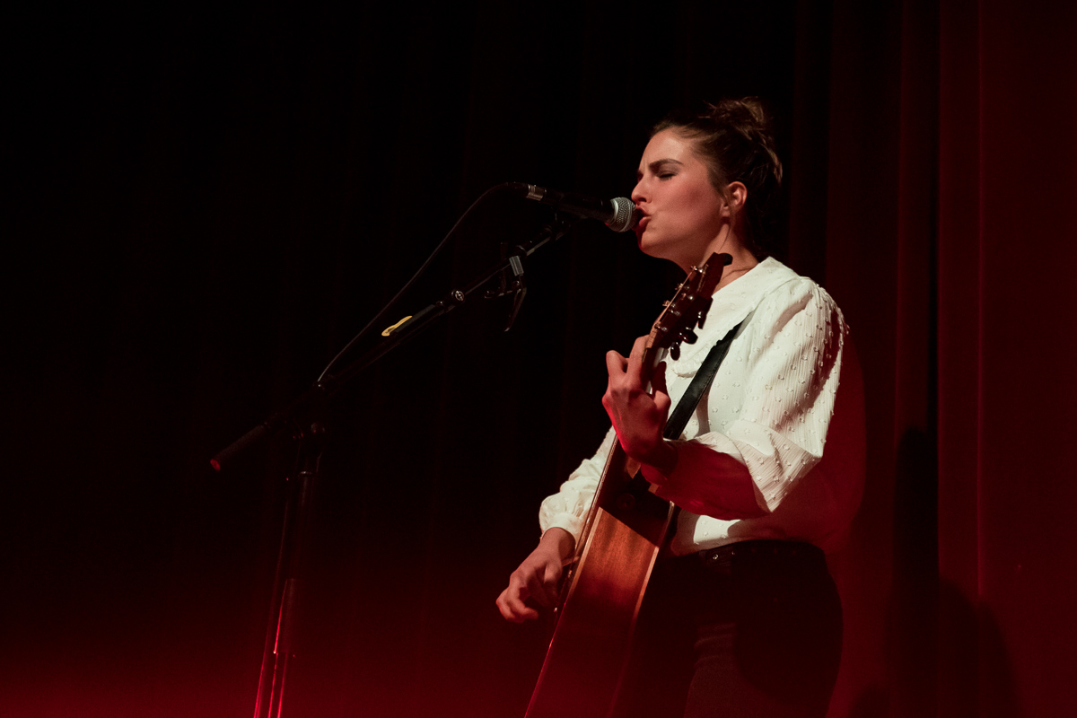 Emmy d'Arc @ Ancienne Belgique, picture 9, photographed by Jürgen Bruynooghe - FrontView Magazine