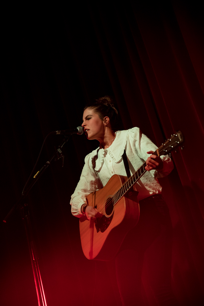 Emmy d'Arc @ Ancienne Belgique, picture 10, photographed by Jürgen Bruynooghe - FrontView Magazine