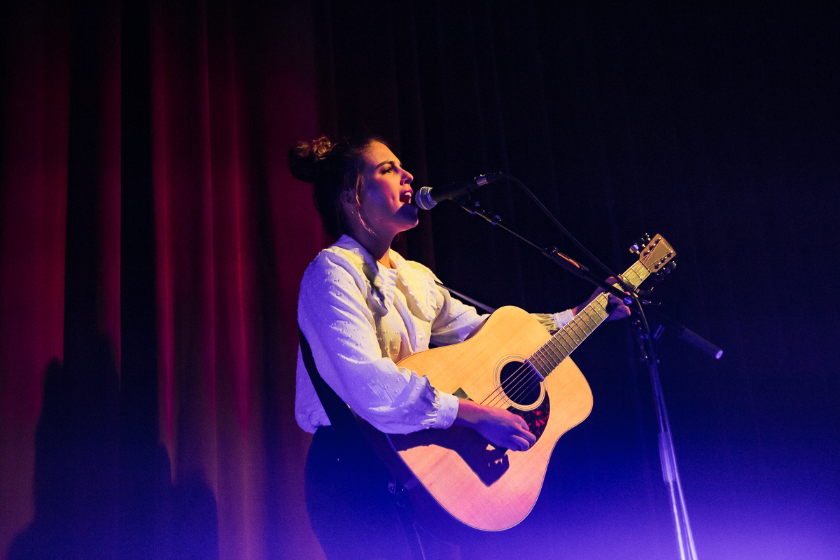 Emmy d'Arc @ Ancienne Belgique, picture 13, photographed by Jürgen Bruynooghe - FrontView Magazine