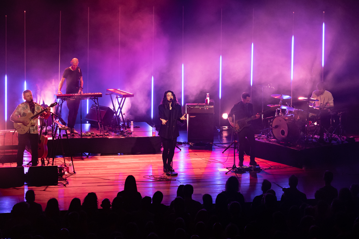 Intergalactic Lovers @ De Roma, foto 7, foto's door David Johnson - FrontView Magazine