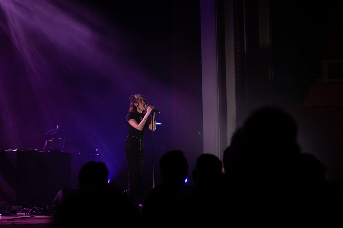 Mia Lena @ De Roma, picture 9, photographed by David Johnson - FrontView Magazine
