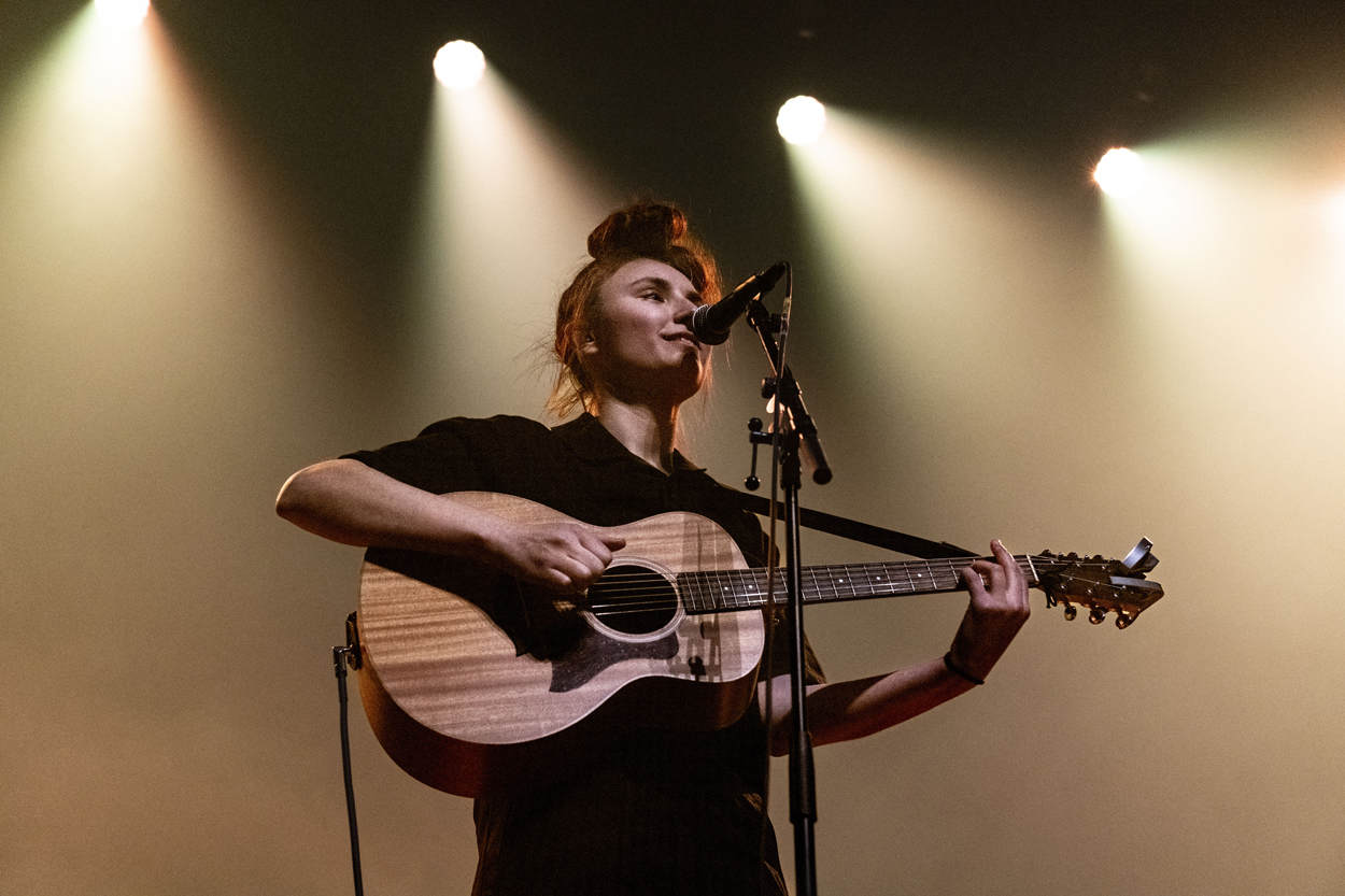 Kids with Buns @ Lotto Arena, foto 3, foto's door Sandra Van Watermeulen - FrontView Magazine