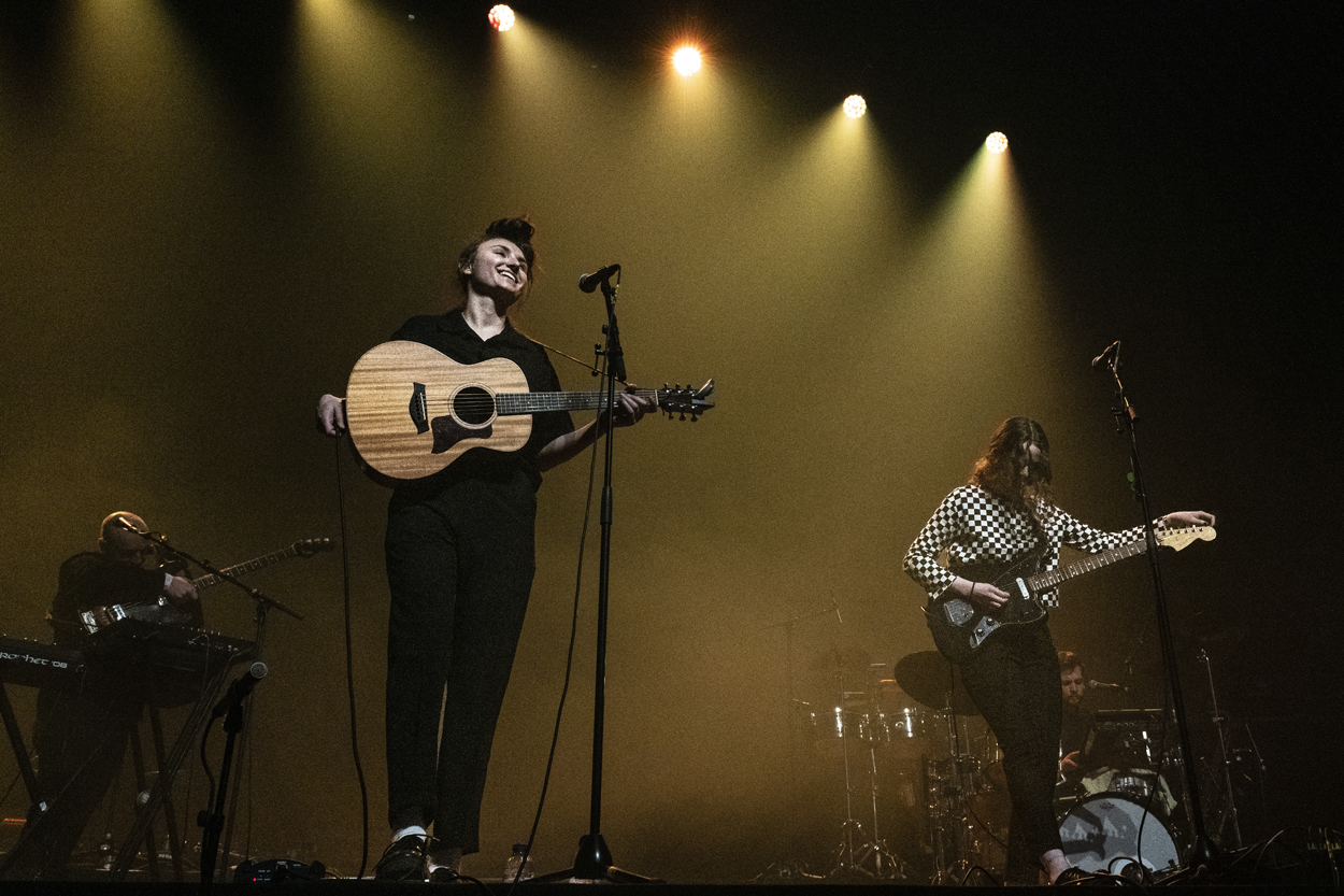 Kids with Buns @ Lotto Arena, foto 5, foto's door Sandra Van Watermeulen - FrontView Magazine