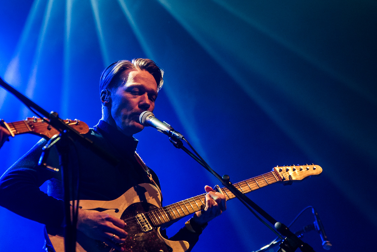 Darling West @ 013, picture 3, photographed by Ann Carpentier - FrontView Magazine