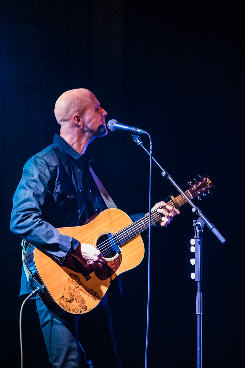 Milow @ Hangar 3020, picture 9, photographed by Jürgen Bruynooghe - FrontView Magazine