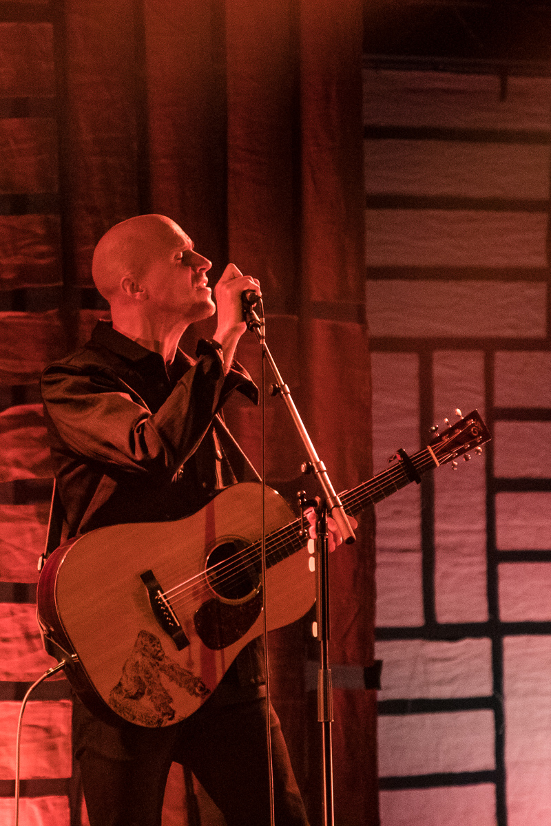 Milow @ Hangar 3020, picture 15, photographed by Jürgen Bruynooghe - FrontView Magazine