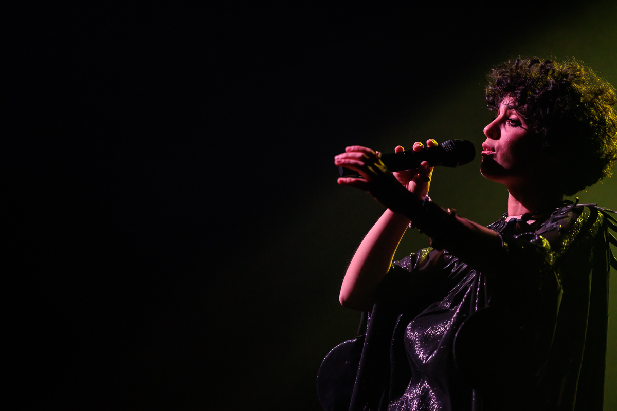 Barbara Pravi @ La Madeleine, picture 6, photographed by Dorien Goetschalckx - FrontView Magazine