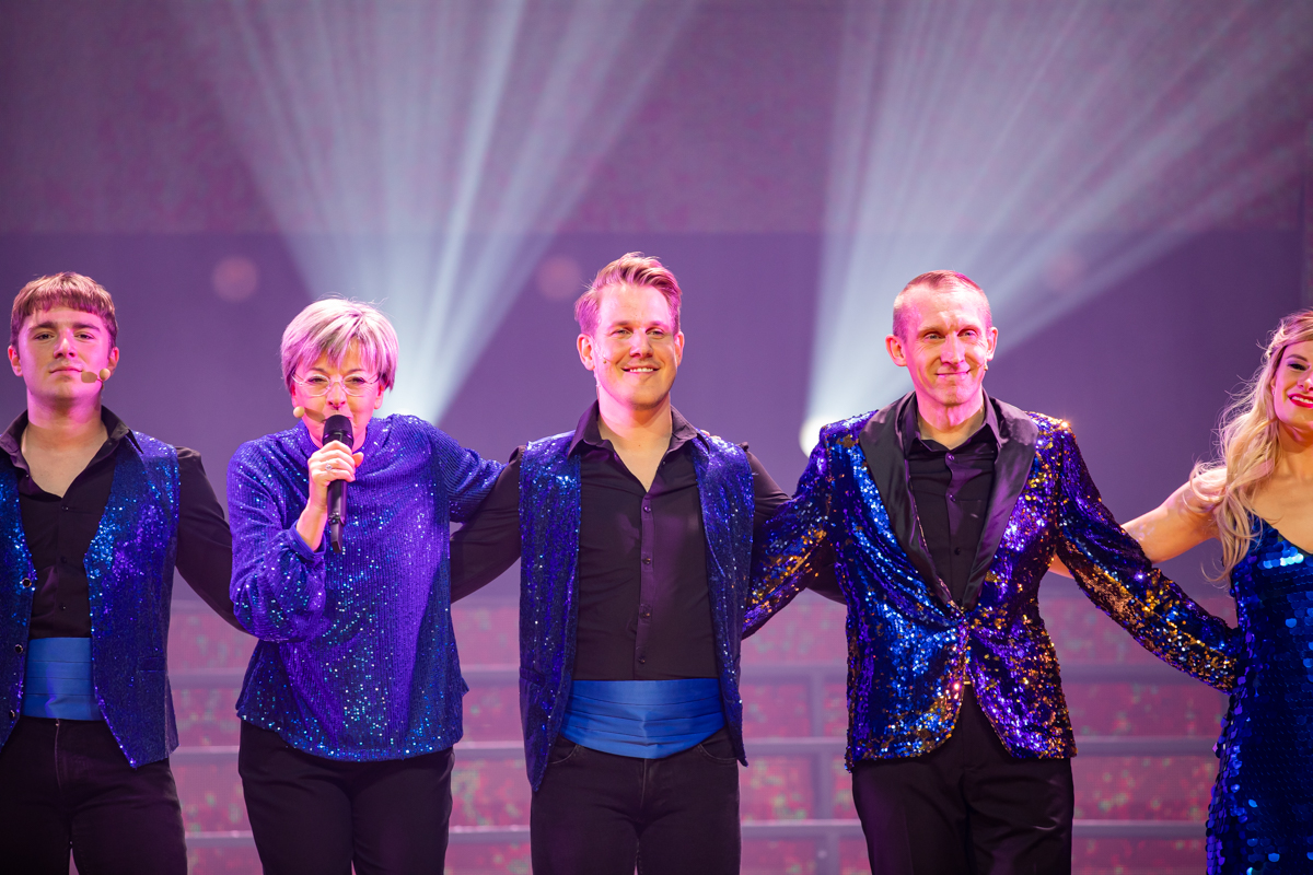 Winterrevue wordt Paasrevue - Made in Belgium @ Theater Elckerlyc, foto 11, foto's door Goele Bormans - FrontView Magazine