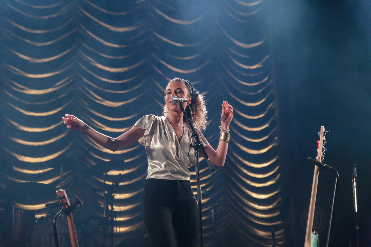 Annie Lalalove @ Ancienne Belgique, picture 7, photographed by Peter Smet - FrontView Magazine