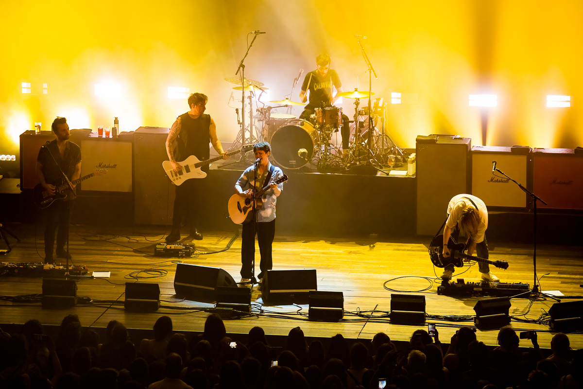 Nothing But Thieves @ De Roma, picture 6, photographed by Dorien Goetschalckx - FrontView Magazine