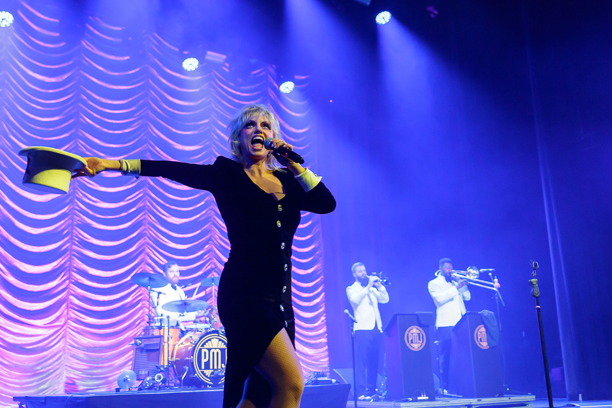 Postmodern Jukebox @ Ancienne Belgique, picture 8, photographed by Peter Smet - FrontView Magazine