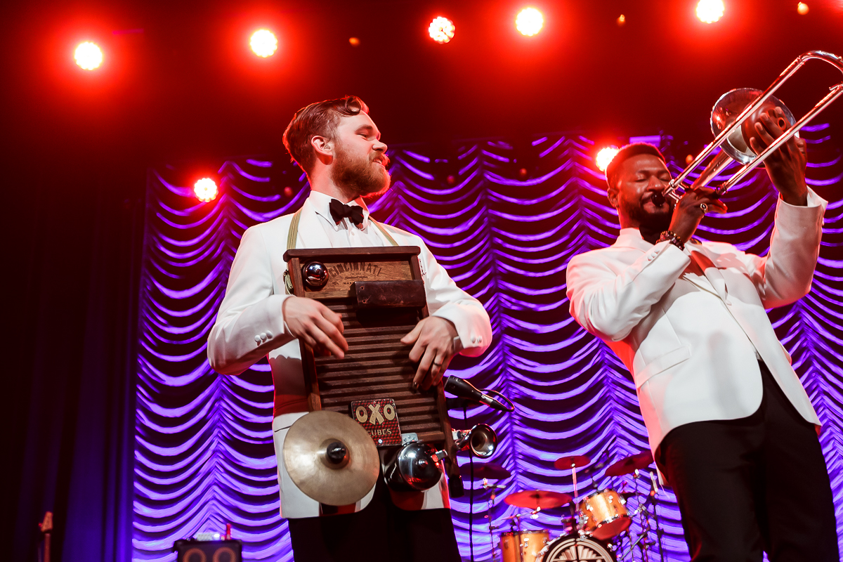 Postmodern Jukebox @ Ancienne Belgique, picture 27, photographed by Peter Smet - FrontView Magazine