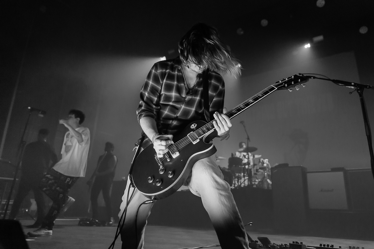 Nothing But Thieves @ Ancienne Belgique, picture 18, photographed by Peter Smet - FrontView Magazine