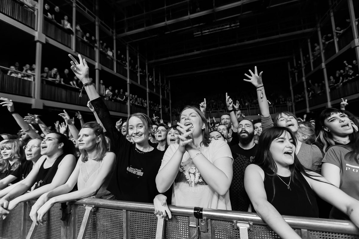 Nothing But Thieves @ Ancienne Belgique, picture 20, photographed by Peter Smet - FrontView Magazine