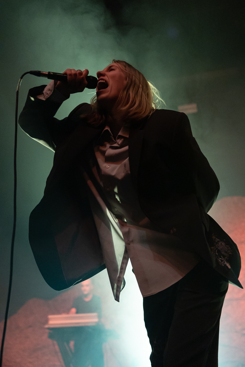 Whispering Sons @ Het Depot, picture 3, photographed by David Johnson - FrontView Magazine